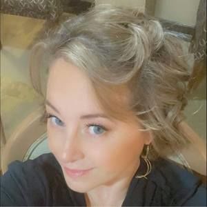 Meet your Posher, Julieann